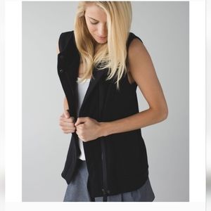 Lululemon versa vest black collared
